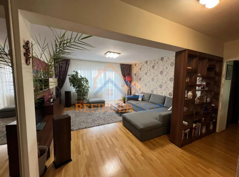 Vanzare apartament 3 camere situat in Berceni, zona Eroii Revolutiei