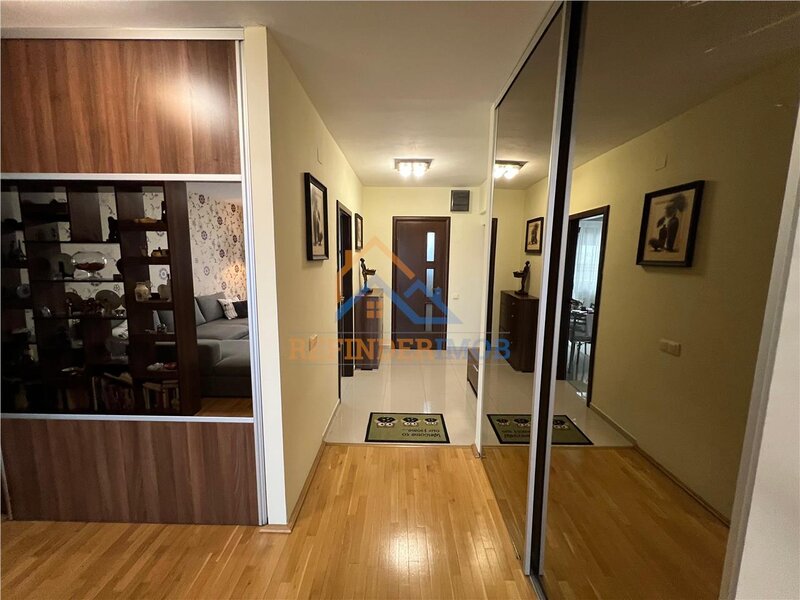 Vanzare apartament 3 camere situat in Berceni, zona Eroii Revolutiei